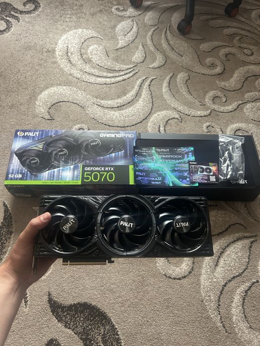 RTX 5070 на 12 GB
