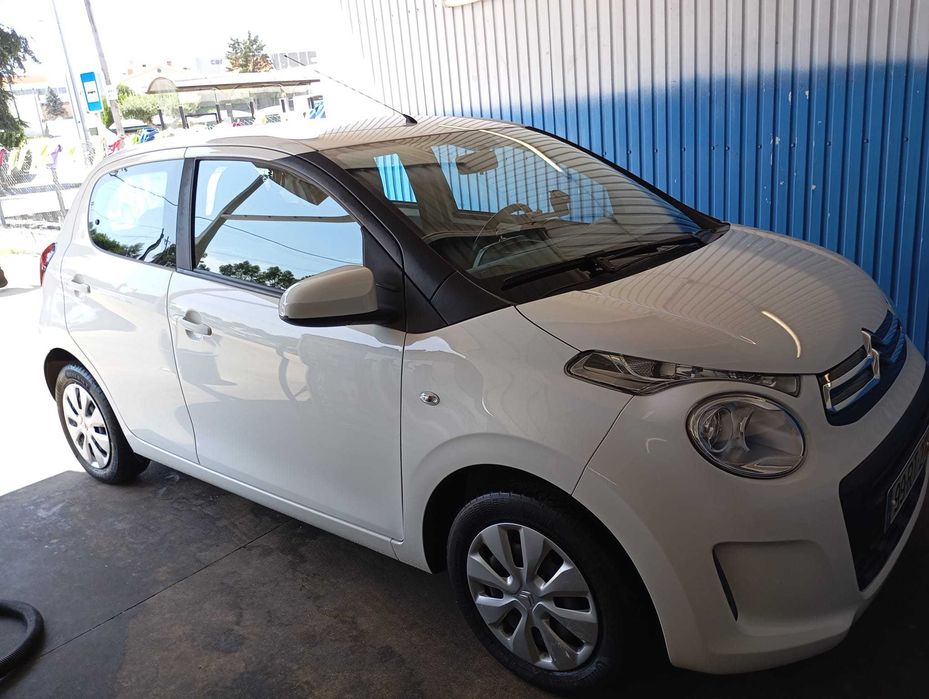 Vendo Citroen C1 de 2016 com apenas 51000km como novo exxterior e interior assim como motor impecavel