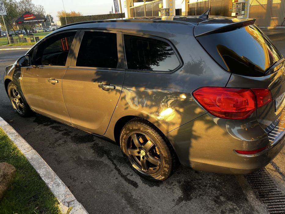 Opel Astra j 1.3 дизель