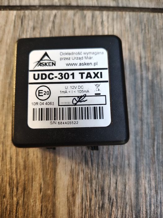 Zestaw taksometr , moduł instalacyjny taksometru oraz UDC -301