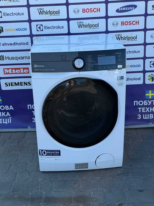 Прально-сушильна машина б/в ELECTROLUX PerfectCare 900 85/60/60 Чорний Обʼєм: 10/6 кг, 1600 об. #08342