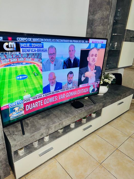 Móvel para sala com arrumação