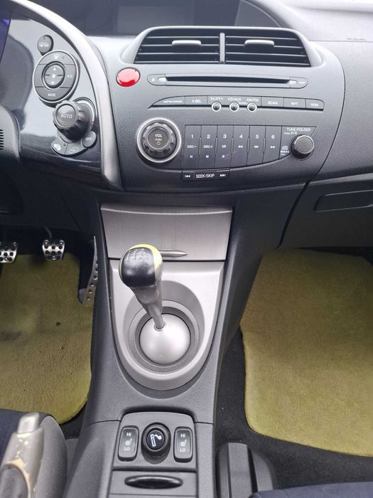 Honda Civic 1.8 i-VTEC Sport (Matrícula SK)