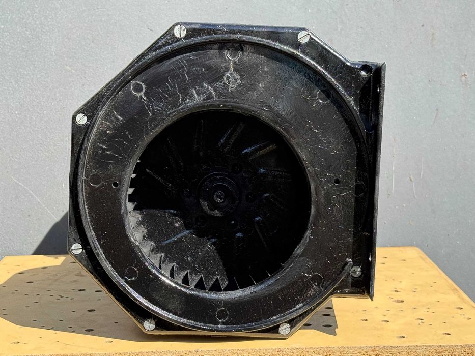 Вентилятор центробіжний - витяжка