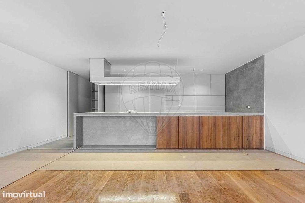 Moradia T3 Térrea de Luxo com Piscina – Tebosa