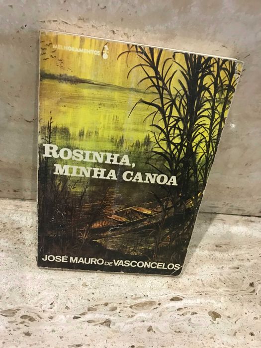 Vários Livros Antigos