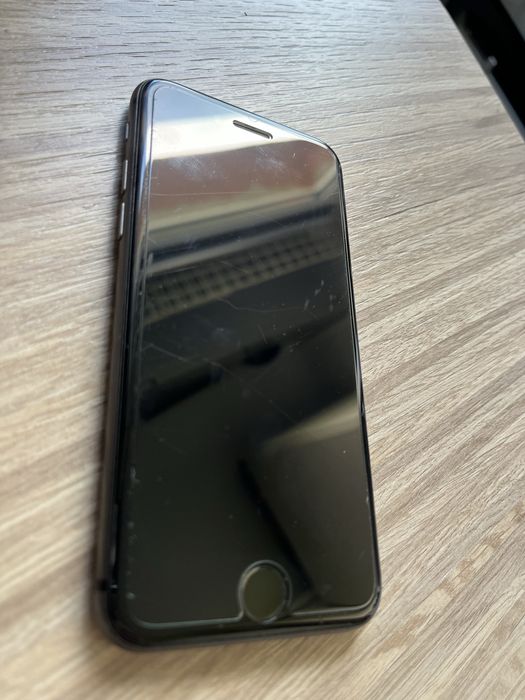 iPhone 8 64GB bateria 100%