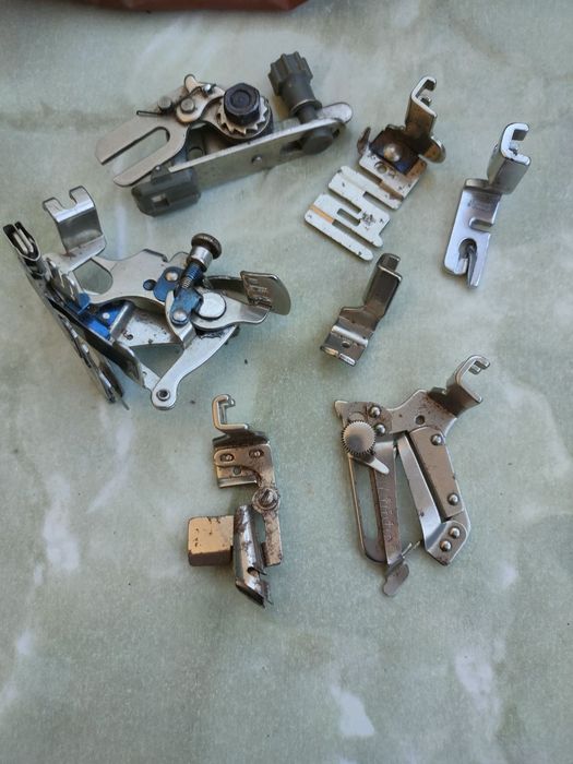 Швейна машина Singer