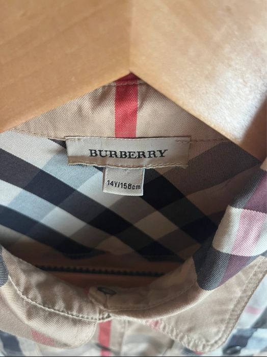 Vestido Burberry, em otimas condicoes, tamanho equivalente a xs