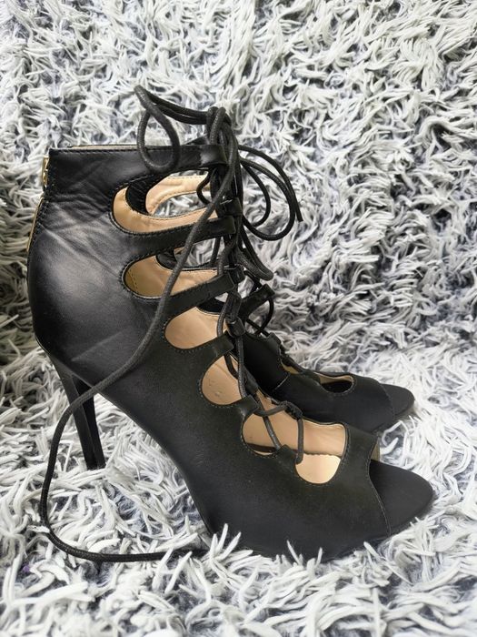 Seksowne czarne szpilki sznurowane PUBLIC DESIRE roz. 38 gladiatorki