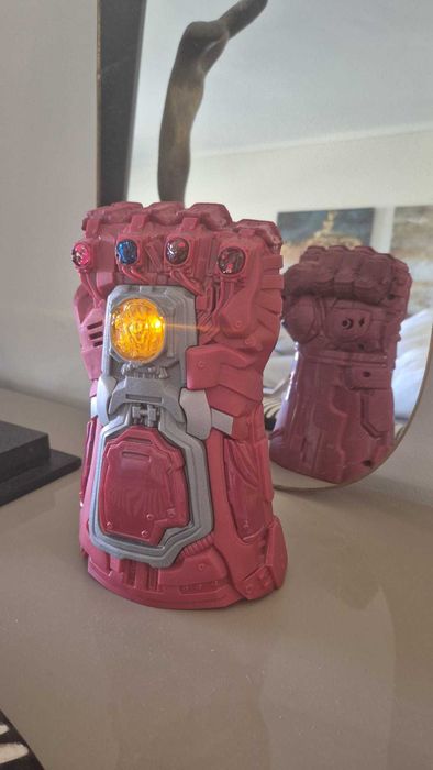 Luva do infinito do Thanos