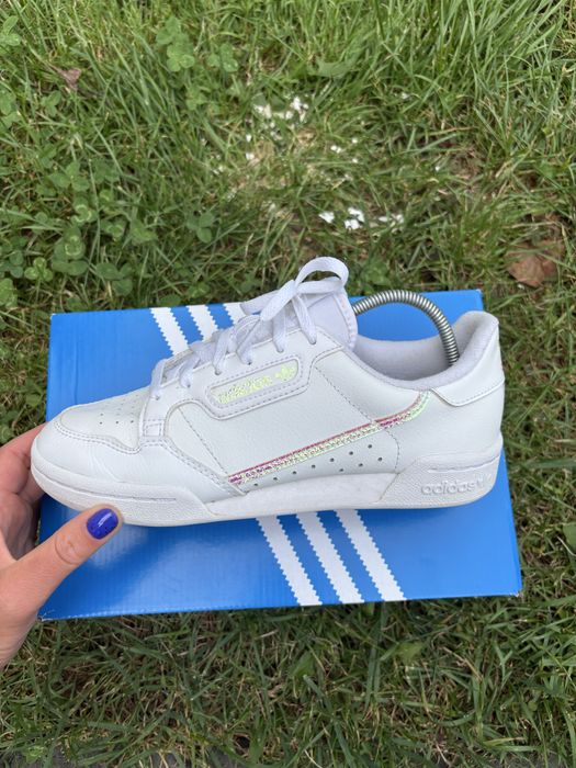 Buty Adidas Continental 37,5