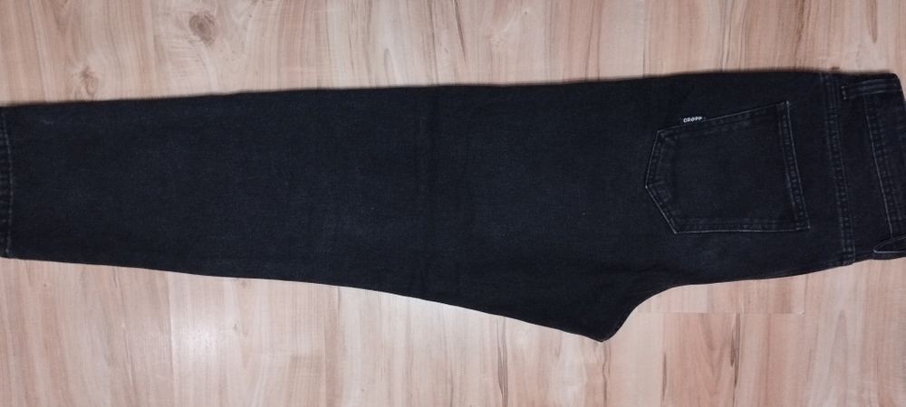 Spodnie Cropp Loose 28/32