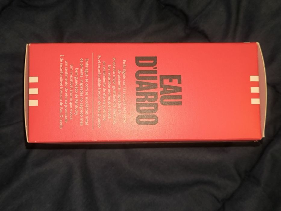 Fragrância KFC eau d'uardo edição limitada nova