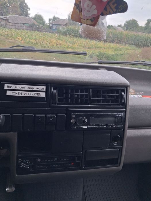 VOLKSWAGEN TRANSPORTER 1994 VIN WV2ZZZ70ZRH123247 фото оголошення 8 з 8