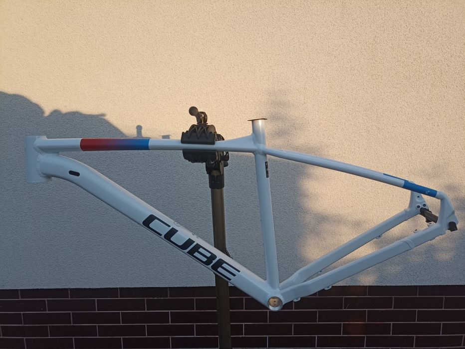 Nowa rama Cube 29  rama + jak kross Giant
