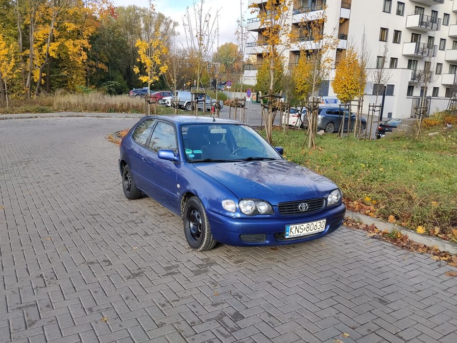 Sprzedam Toyotę w benzynie vvti klimatyzacja