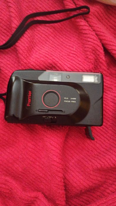 Máquina digital e antigas de rolo