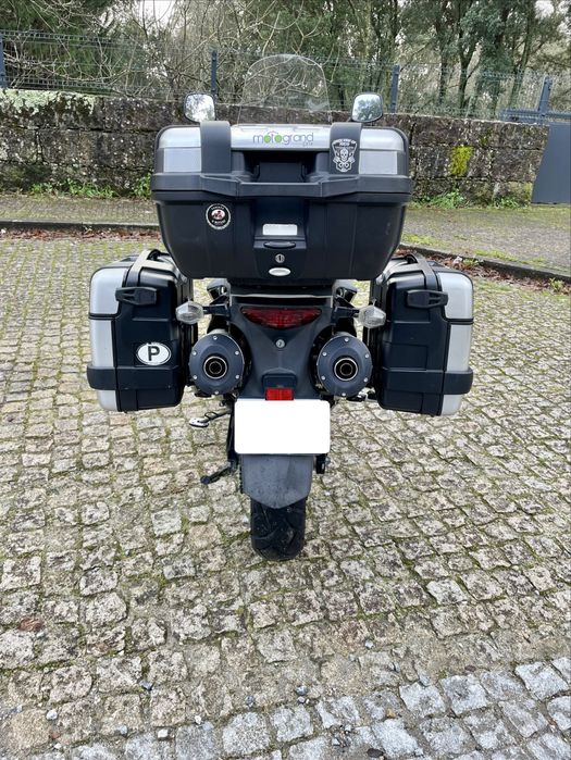 Suzuki v-strom DL 1000