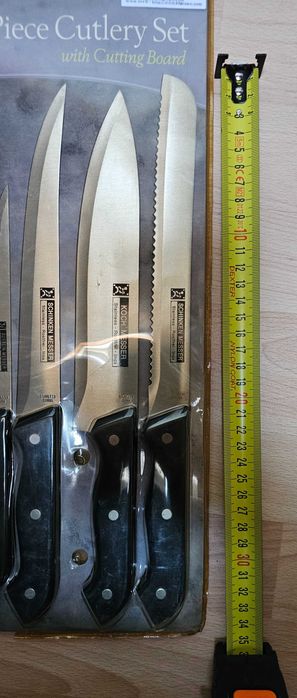 Conjunto 5 facas de cozinha e tábua