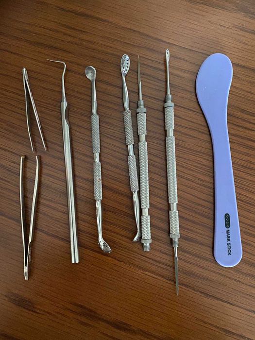 Косметологические инструменты для чистки лица