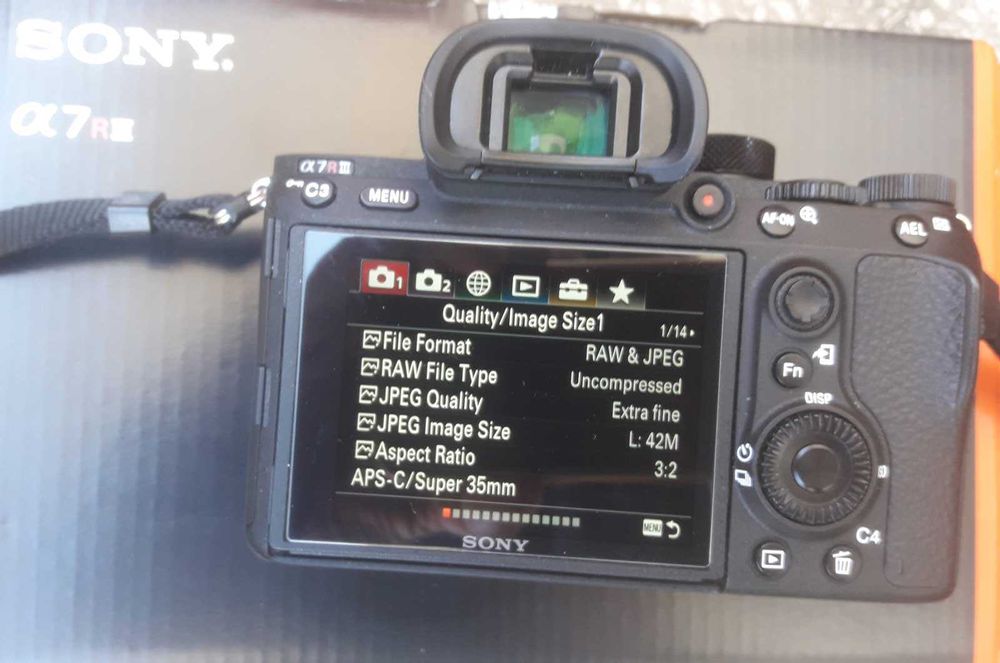 Sony A7R III A7RM3 (ILCE 7RM3)