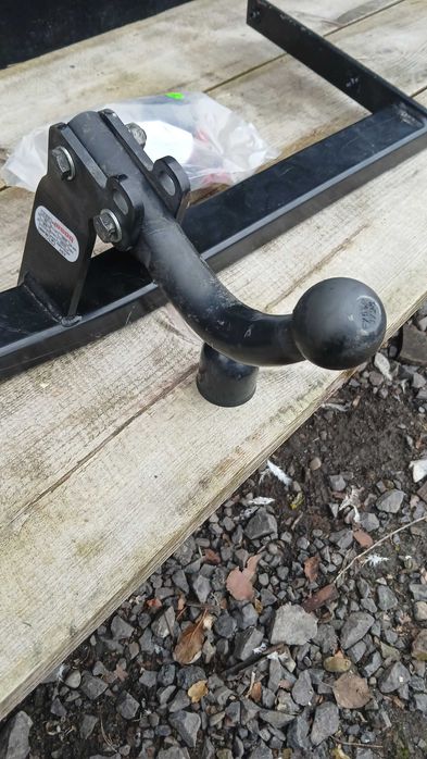 Фаркоп  до Гольф 5/6 Хечбек