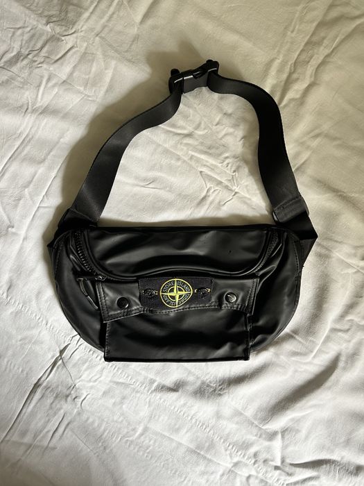 Сумка-бананка Stone Island
