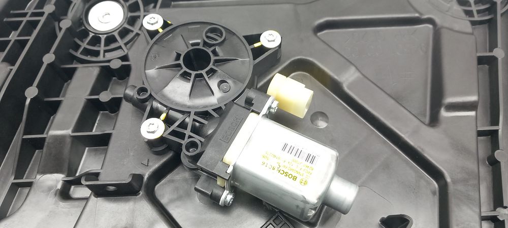 Elevador vidros frente direito KIA Ceed (CD)