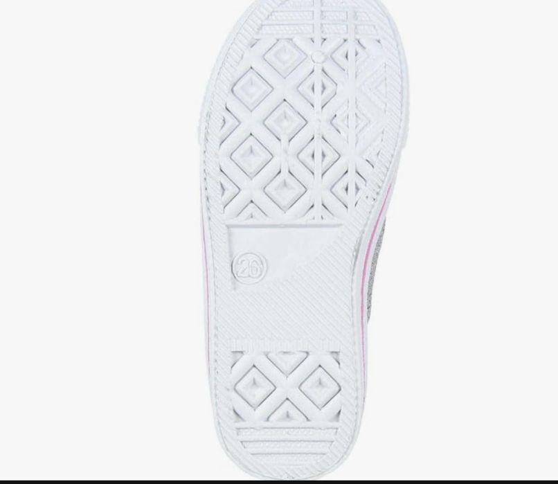 Buty sportowe dla dziewczynki z Minnie Mouse r.23 Cerdá odcienie szaro
