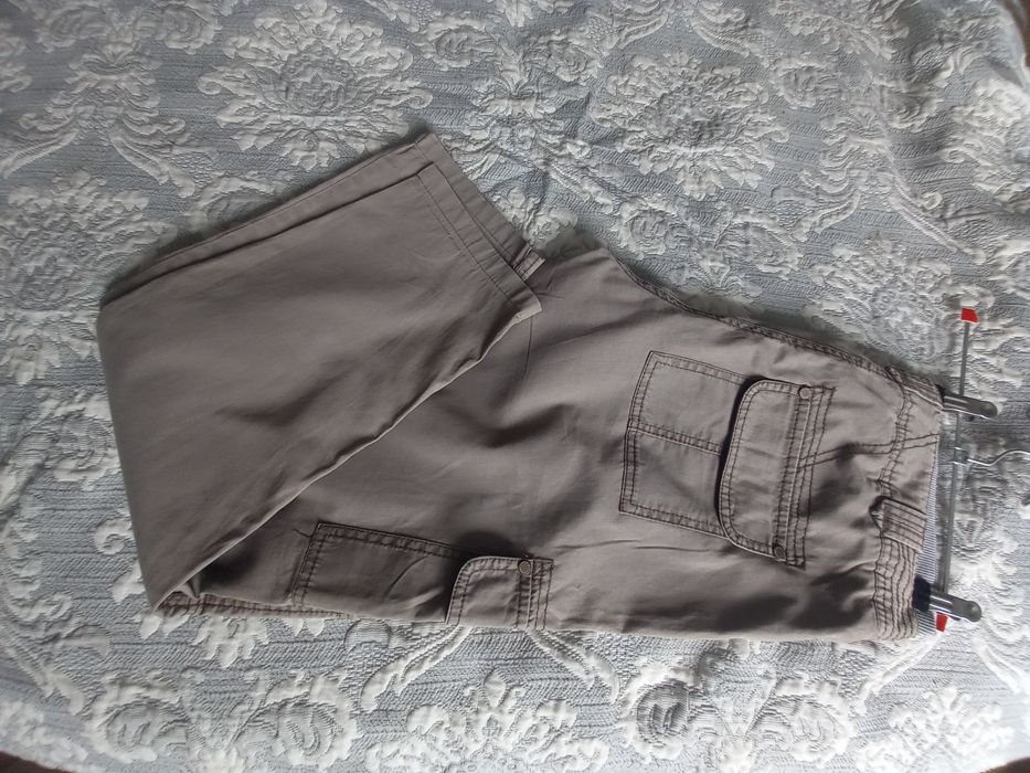 Жіночі штани спортивного стилю