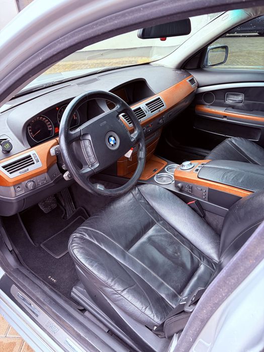 BMW 735 E65  2002