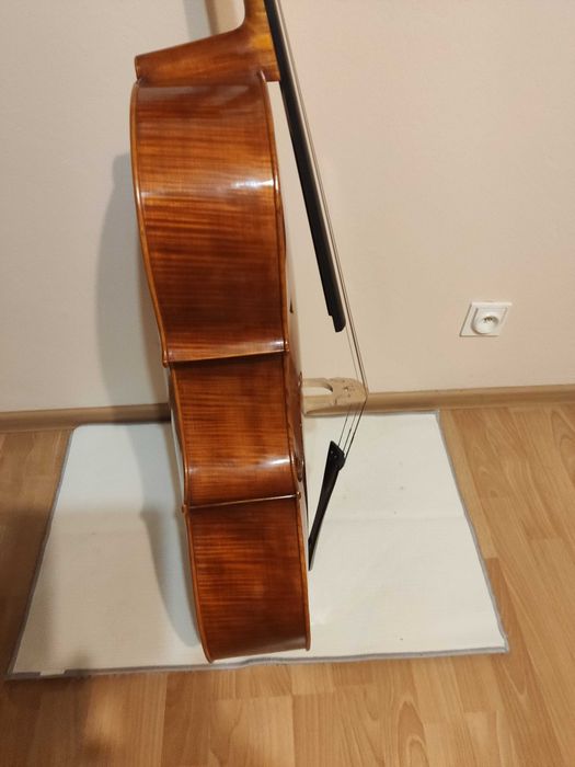 Sprzedam nową wiolonczelę lutniczą 4/4