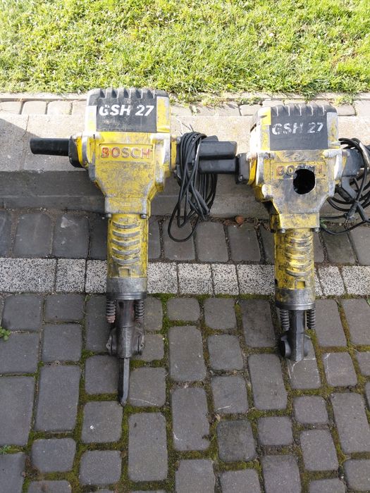 Młot wyburzeniowy bosch GSH 27