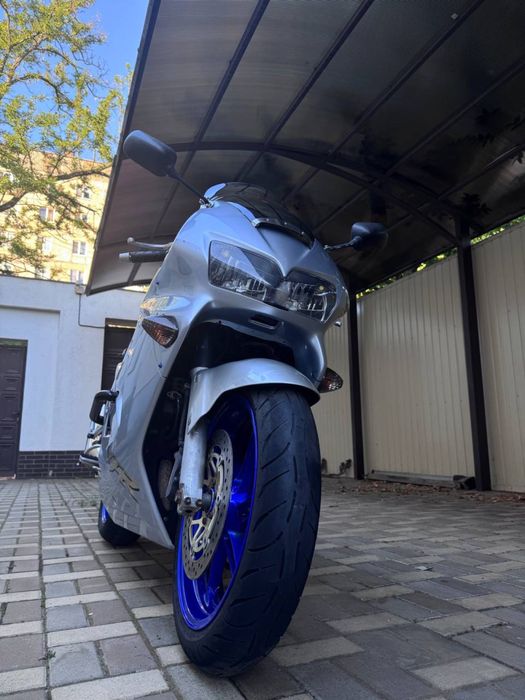 Honda VFR800 RC46 1998