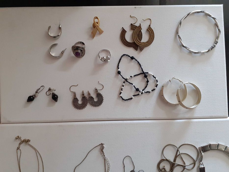 Lote conjunto de bijuterias 40 peças