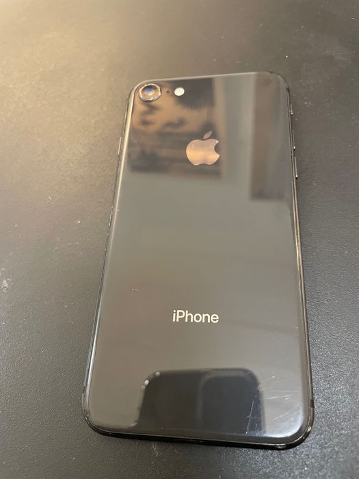 Iphone 8 - Preto - 64GB VENDO OU TROCO por microfone mini (boya, dji)