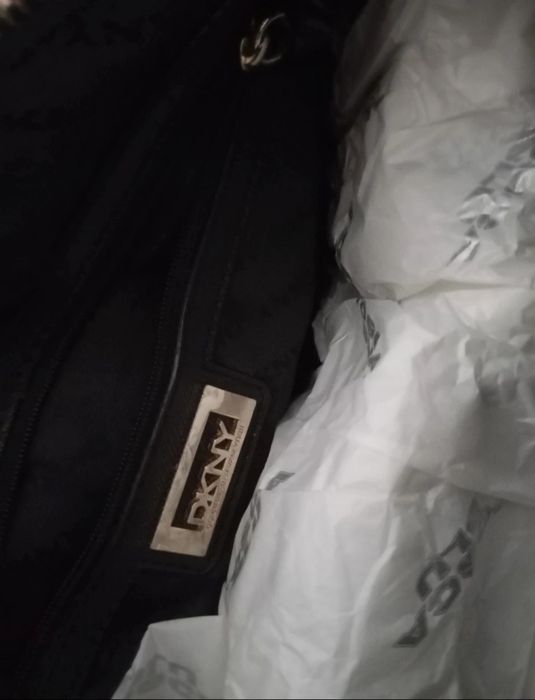 Mala DKNY pele saffiano como nova