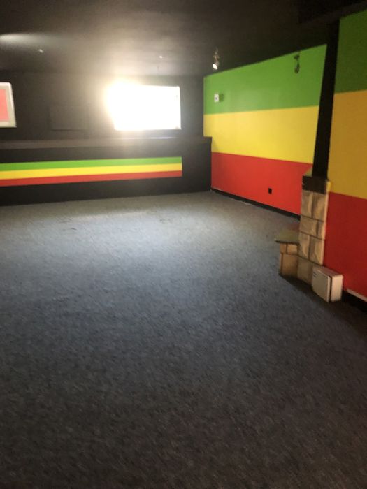 Promocja cena zakupu 249.000 zł. za dwa lokale. Sprzedam pilnie lokal użytkowy 88 mkw. ul Warszawska