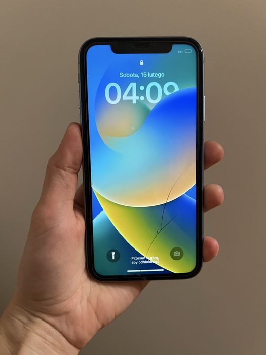 Iphone XR niebieski