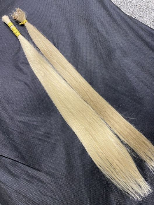 Волосся для нарощування.