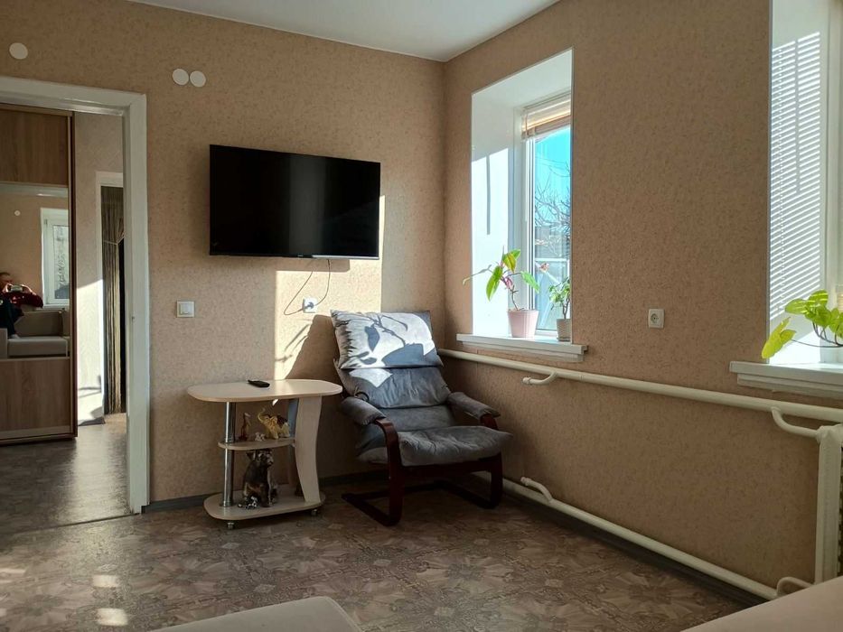 Продаж частини будинку з ремонтом