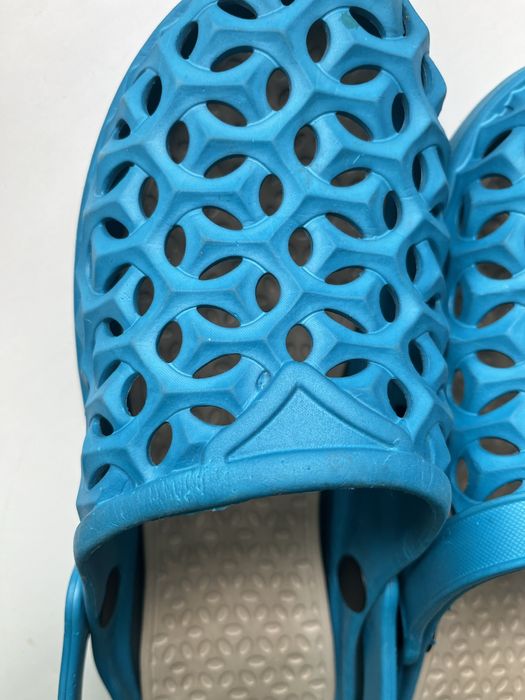 Жіночі крокси / резинові тапки