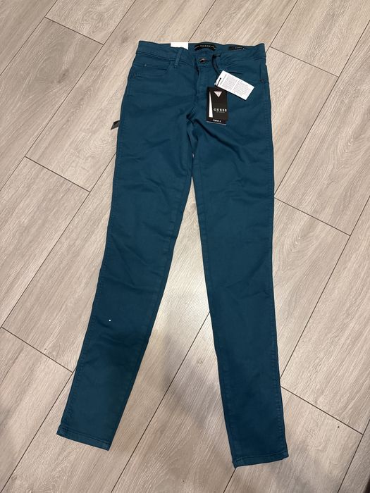 Spodnie jeans Guess