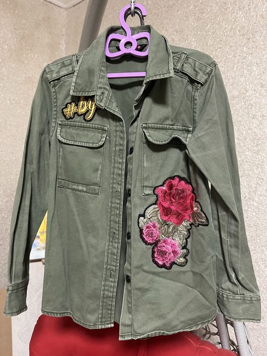 Джинсова сорочка з вишивкою