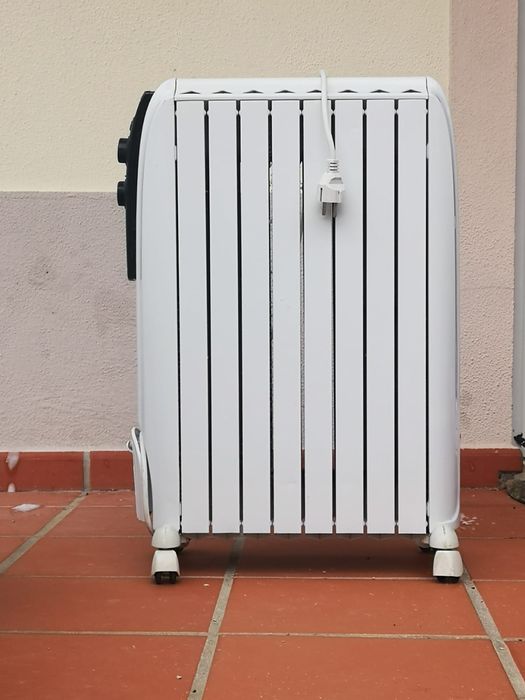 Aquecedor a óleo DeLonghi Dragon 4 | 2000W | duas unidades