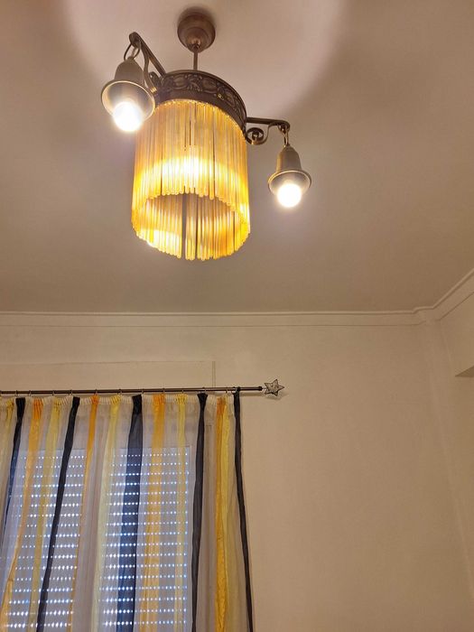 Candeeiro de quarto ou sala antigo