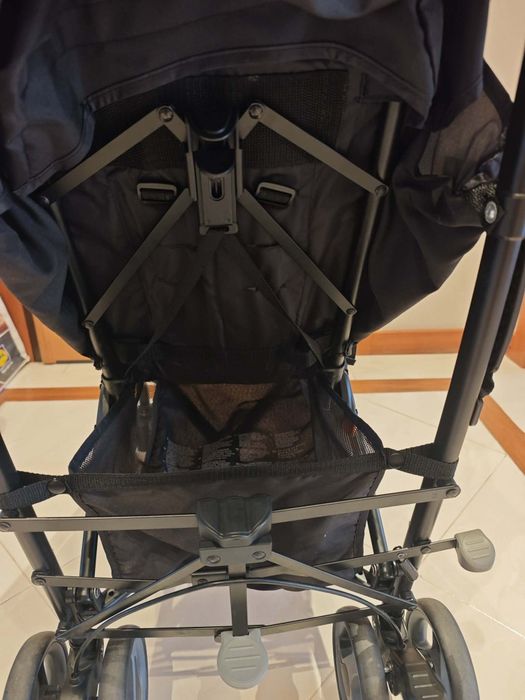 Vendo carrinho de passeio criança