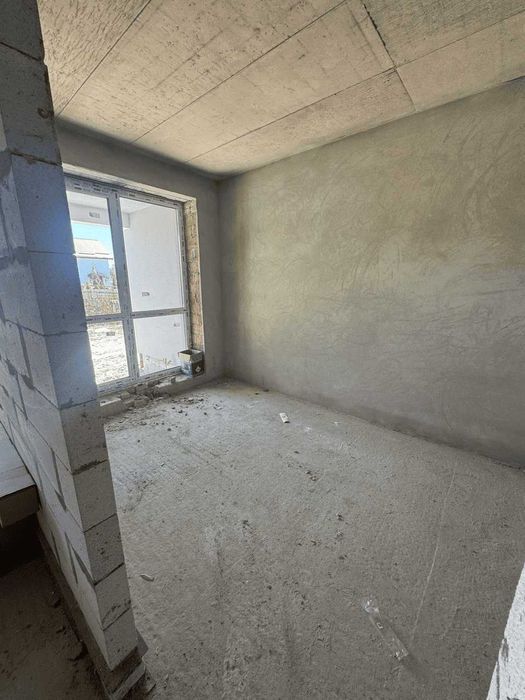 Продам 2 кімнатну Винники 62 мкв секція 4