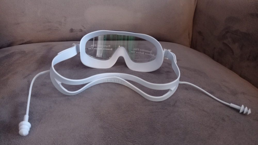 Nowe granatowe okulary gogle do pływania dla dziecka